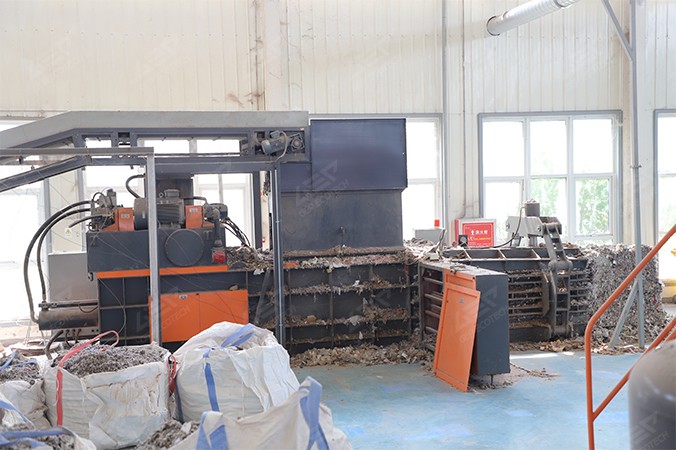 Гидравлический пресс-подборщик