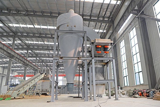 Вертикальный ветровой сепаратор